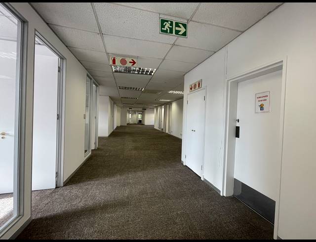 385M² OFFICE TO LET IN SANDTON CENTRAL